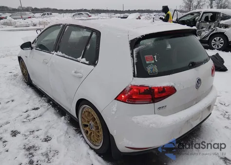 2015 Volkswagen Golf Gti 2.0T Se 4-Door z USA, uszkodzony, nr VIN 3VW4T7AUXFM054752